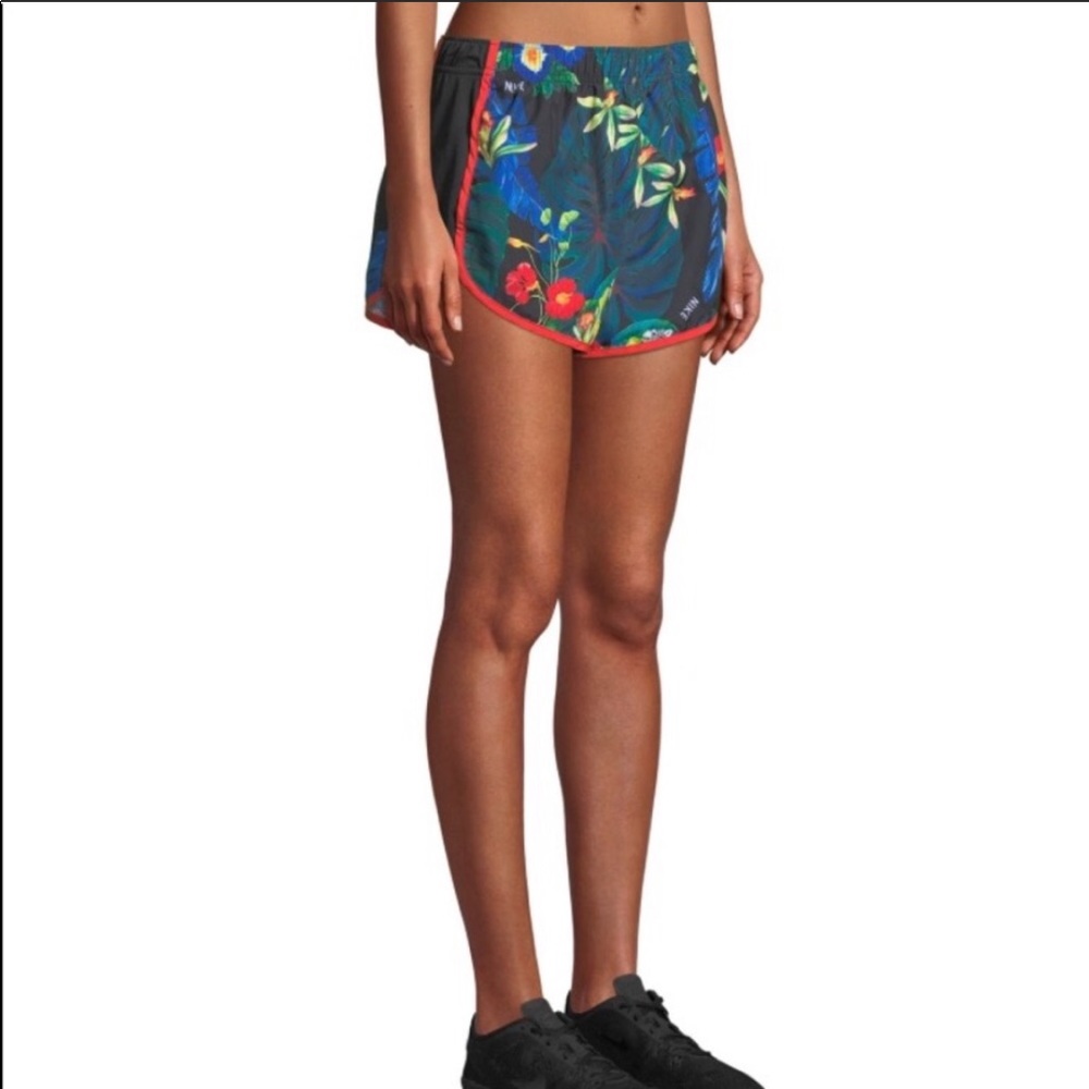NWT Nike Tropical Print Shorts - Picture 8 of 9